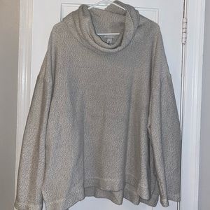 Turtleneck sweater with small glitter detailing